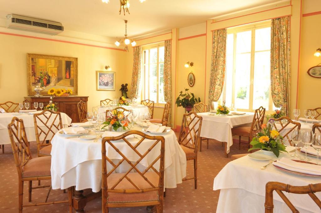 Logis L'Hermitage Buzançais エクステリア 写真